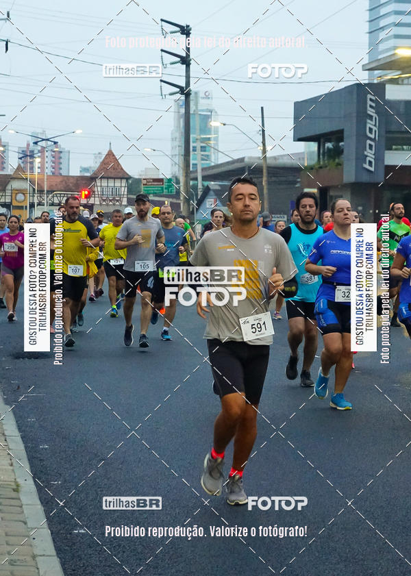 Buy your photos of the eventMeia Maratona de Blumenau on Fotop