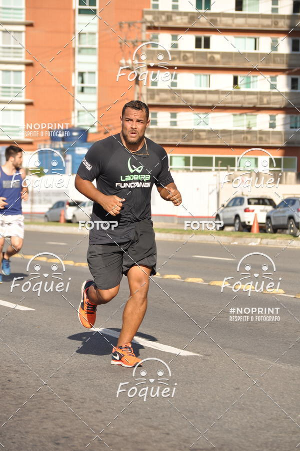 Achetez vos photos de l'événement7 Corrida Santa Lcia sur Fotop