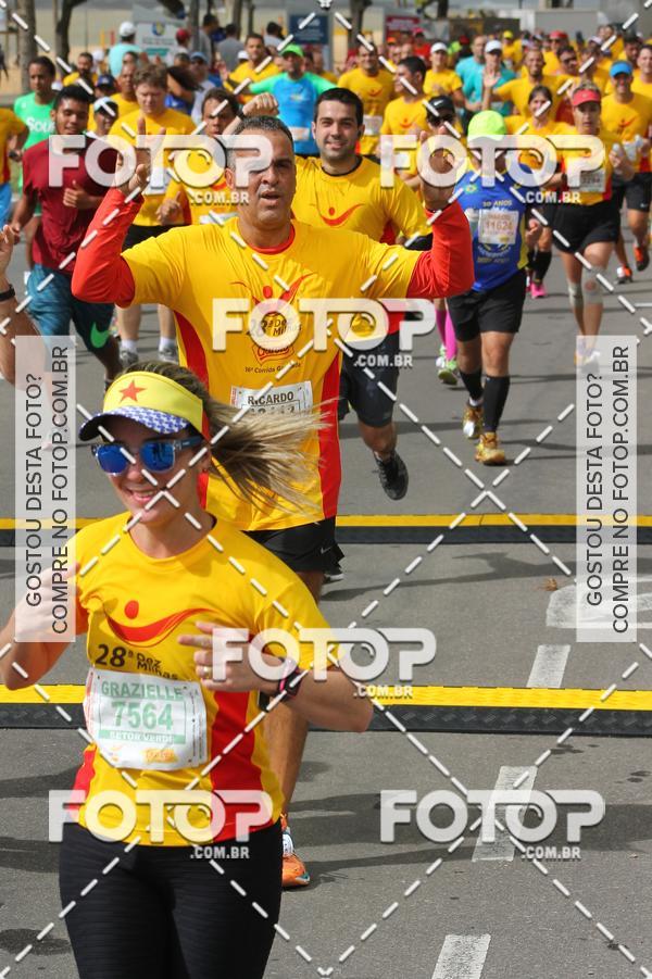 Buy your photos of the eventDez Milhas Garoto - Vila Velha on Fotop