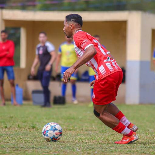 JOGOS DO DOMINGO 14/09 - CAMPEONATO MUNICIPAL DE FUTEBOL DE CAMPO  sur Fotop
