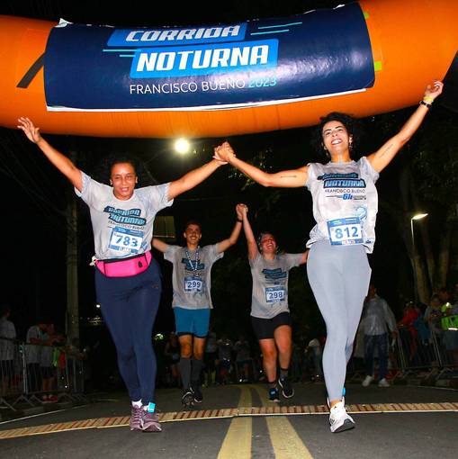 CORRIDA NOTURNA FRANCISCO BUENO 2023 no Fotop